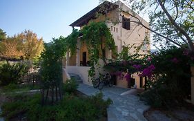 Sini Apartments 3